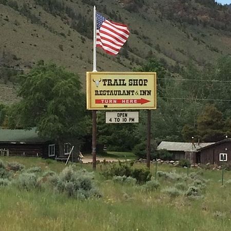 Trail Shop Inn Wapiti Exteriör bild